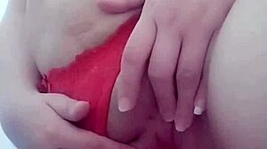 Joven milf mexicana latina sexy mom se masturba con un juguete que le mando un seguidor culo gordo tetas con leche big butt big ass