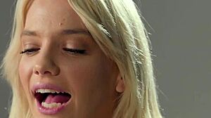 blonde milf kenna james masturbates perfectly 😍