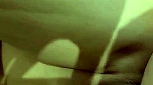 أدخل الغرفة وأجبرها على النيك