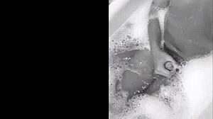 Watch This Sexy Brazilian Amateur Cum In The Bath?