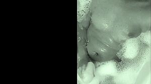 Watch This Sexy Brazilian Amateur Cum In The Bath?