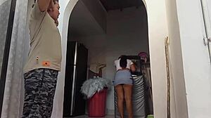 seduce the new maid to suck my pussy