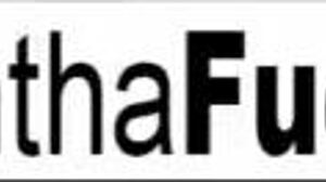 Blonde bombshell fingers her wet pussy 😍