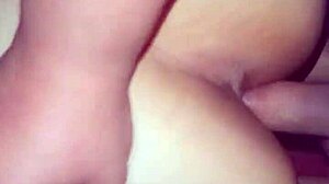 Follando duro en posición de perrito con latina peruvian redhead