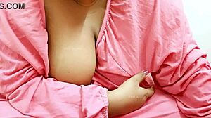 sexy aunty shows her natural tits