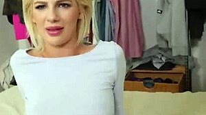 Spying On Stepsister Before Intense Session