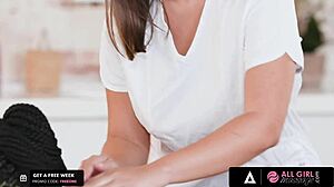 Ebony Babe's Wet Scissoring Bliss!