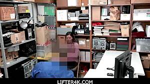 Lifter4k - Emily unexpectedly encounters a situation in the shop.