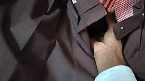 इंडियन 18+ लड़की को इंटेंस कम इनसाइड मिलता है