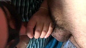 Eating little aunt's pussy and blowjob on iphone!
