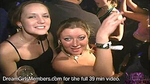 春假坎昆舞池上露内裤和惊艳奶子