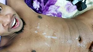 Hej, poglej to veliko igračko v misijonarju s jebalnim strojem 13!