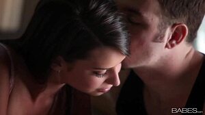 ¡Mira a Sally Charles pajearse con su amante!