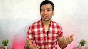 Straight guy lets his gay friend suck his 23cm monster cock