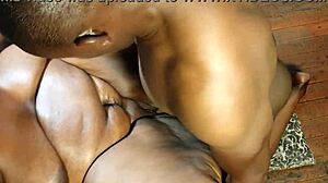 Damn! My stepmom’s big black ass lured me into banging her hard!