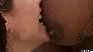 bbw lesbians eva notty and maserati masturbate with toys in the pool