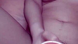 asian milf uses 20cm toy to stretch her tight pussy