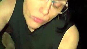 Deusa mama polla dura y juega con las bolas