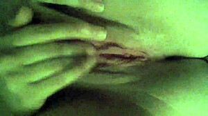 girlfriend fingering wet pussy to orgasm