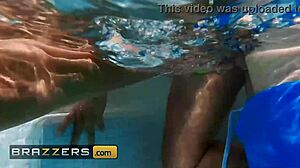 Mariana Martix Rides Jordi In Pool