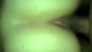 ब्रांकिंहा बड़े लंड पर रंडी की तरह उछलती!