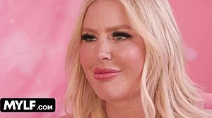 Holy cow, curvy milf Jenna Starr shakes that bootylicious body in lingerie!