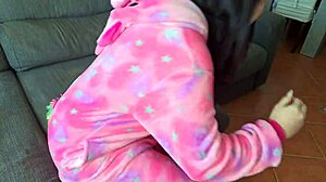 Yo, I'm sucking my boyfriend's friend while he's deep in GTA gaming.