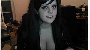 sexy girl with piercing, emmo girl