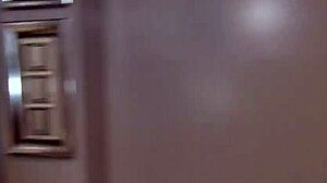 مص POV لشابة 18+ مع قذف على طيزها ويد