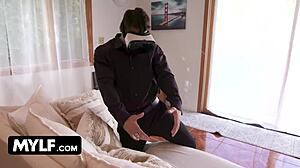 Holy cow, curvy milf Jenna Starr shakes that bootylicious body in lingerie!