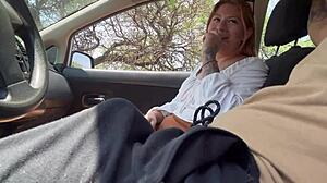 I was showing my dick to a stranger on the street and she got all wet for me