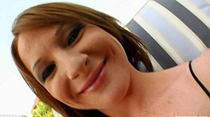 Michellen intohimoinen hardcore-seksi suurilla tiskeillä.