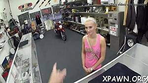 Good Looking Doxy Lusts Over Dick In Amateur Video