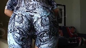 susie clove spreading holes