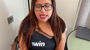 i pervert psychologist fucks her horny client with creampie