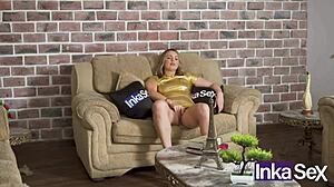 profesora milf rusa reprende a joven negro de verga grande para que se la folle duro por el ano.