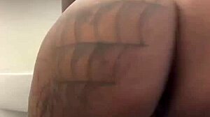 Cushkingdom In The Shower With Balloon