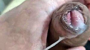 Young guy cums really good in homemade video