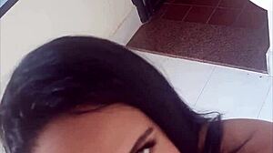 Morena Gostosa Pagando um Boquete nos Bastidores - Matheus Castro Pamela Santos.