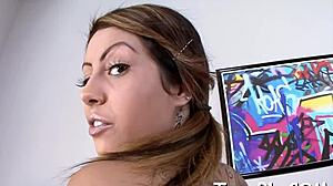 spicy teen diva acts like a slut giving intense blowjob to cumshot