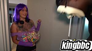 Halloween trickery with big black dick: sloppy cowgirl and doggystyle action!