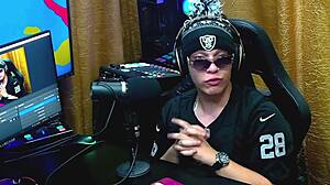 Ruan and everton suck natasha steffens' tits passionately