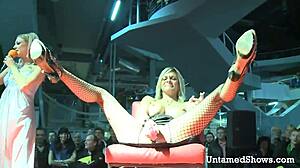 Horny slut spreading her legs at the sex show so teasing 😍