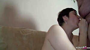 Alman olgun çift ev hanımıyla ilk FFM üçlüsünü keşfediyor