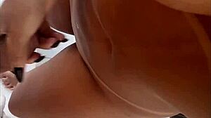 Morena Gostosa Pagando um Boquete nos Bastidores - Matheus Castro Pamela Santos.