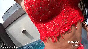 Damn, girlfriend rebolando that bunda in a tiny dress with no panties!