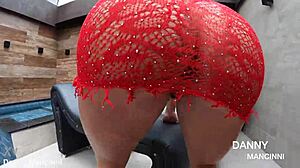 Damn, girlfriend rebolando that bunda in a tiny dress with no panties!