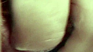 Erotski momenti moje veoma uzbuđene žene u donjem vešu, zadirkuje pičku pre zabranjenog jebanja