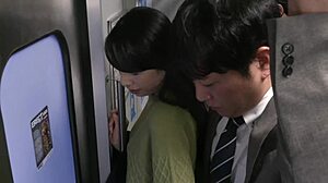 電車の人妻 50歳で痴漢される 鶴川真希子