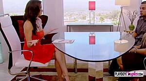 Гледао сам свингераше како масирају дамама велике гузице уљем за предигру